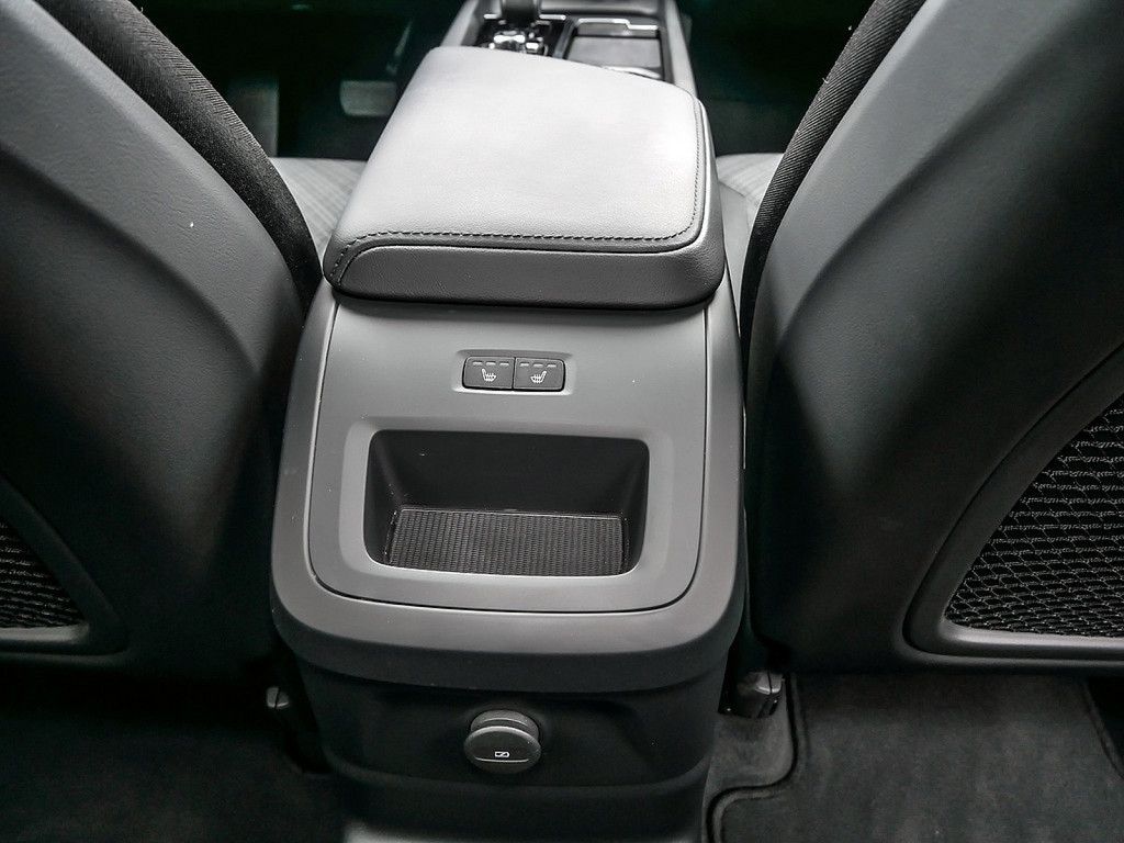 Volvo XC60 2.0 Core Recharge Plug-In Hybrid AWD