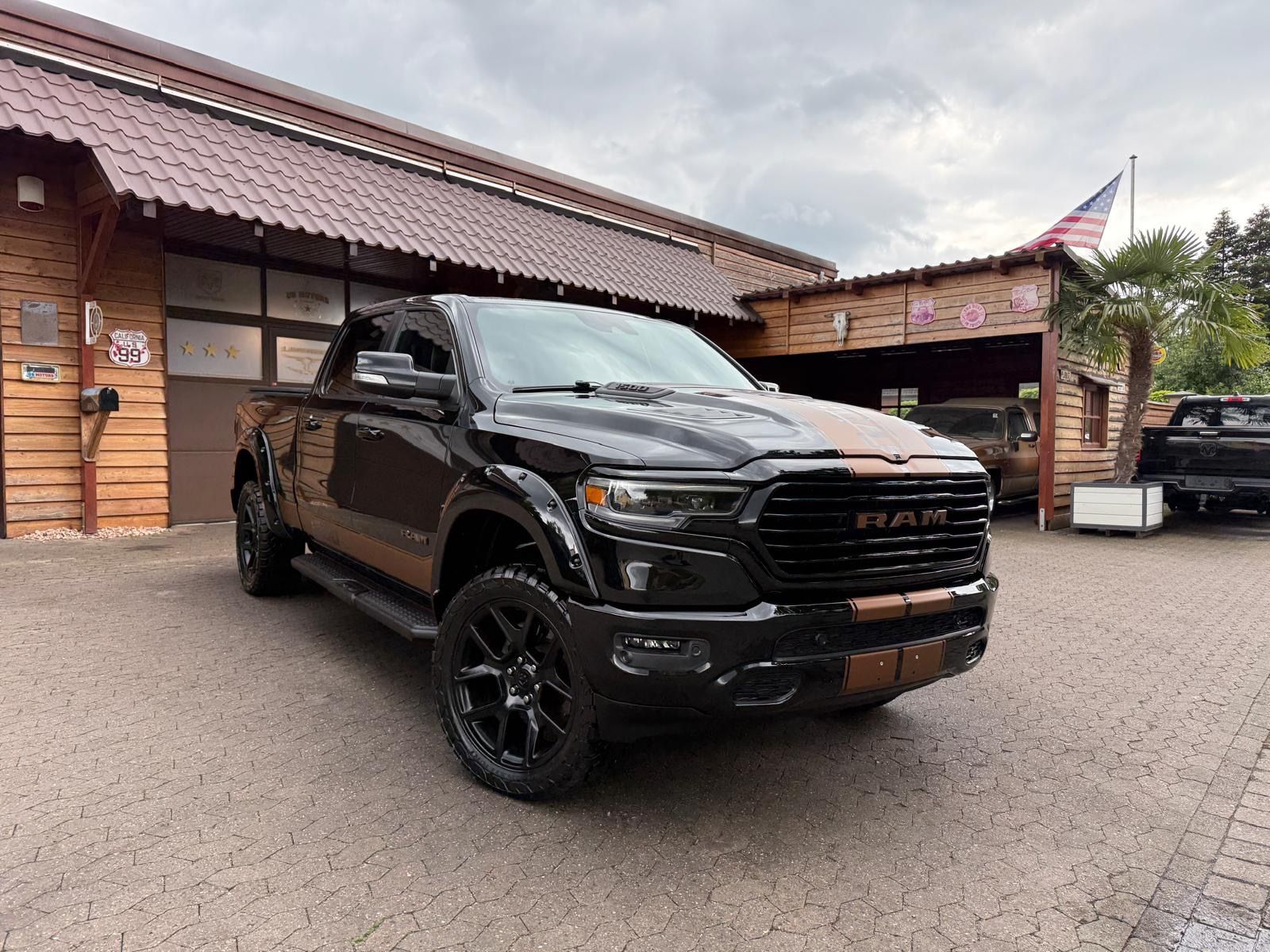 Dodge LARAMIE*OFFROAD*LONG*LIFT*AHK*NAVI*LED*GARANTIE*