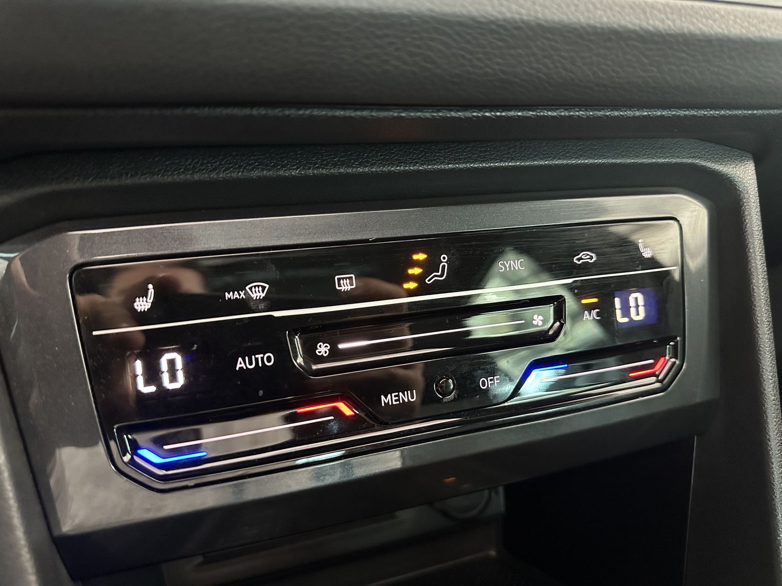 Volkswagen Tiguan R-Line 4M - Samsaru's Car Outlet