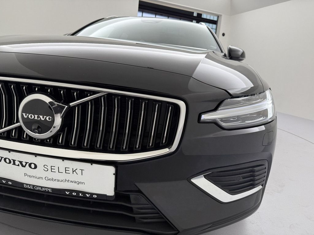 Volvo V60 T6 Ultra Bright Recharge Plug-In Hybrid AWD