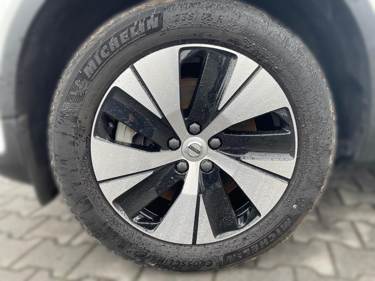 Volvo XC 40 T4 2WD Plus Bright Plug-In NAVI+LED+AHK+