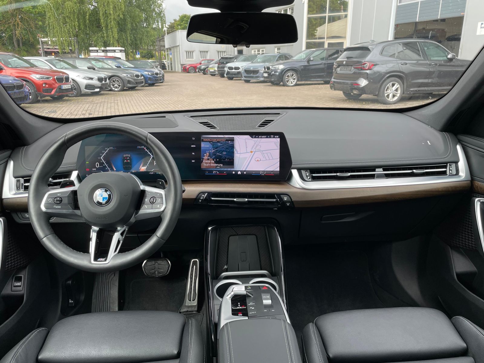 BMW X1 xDrive23d M Sportpaket - Samsaru's Car Outlet