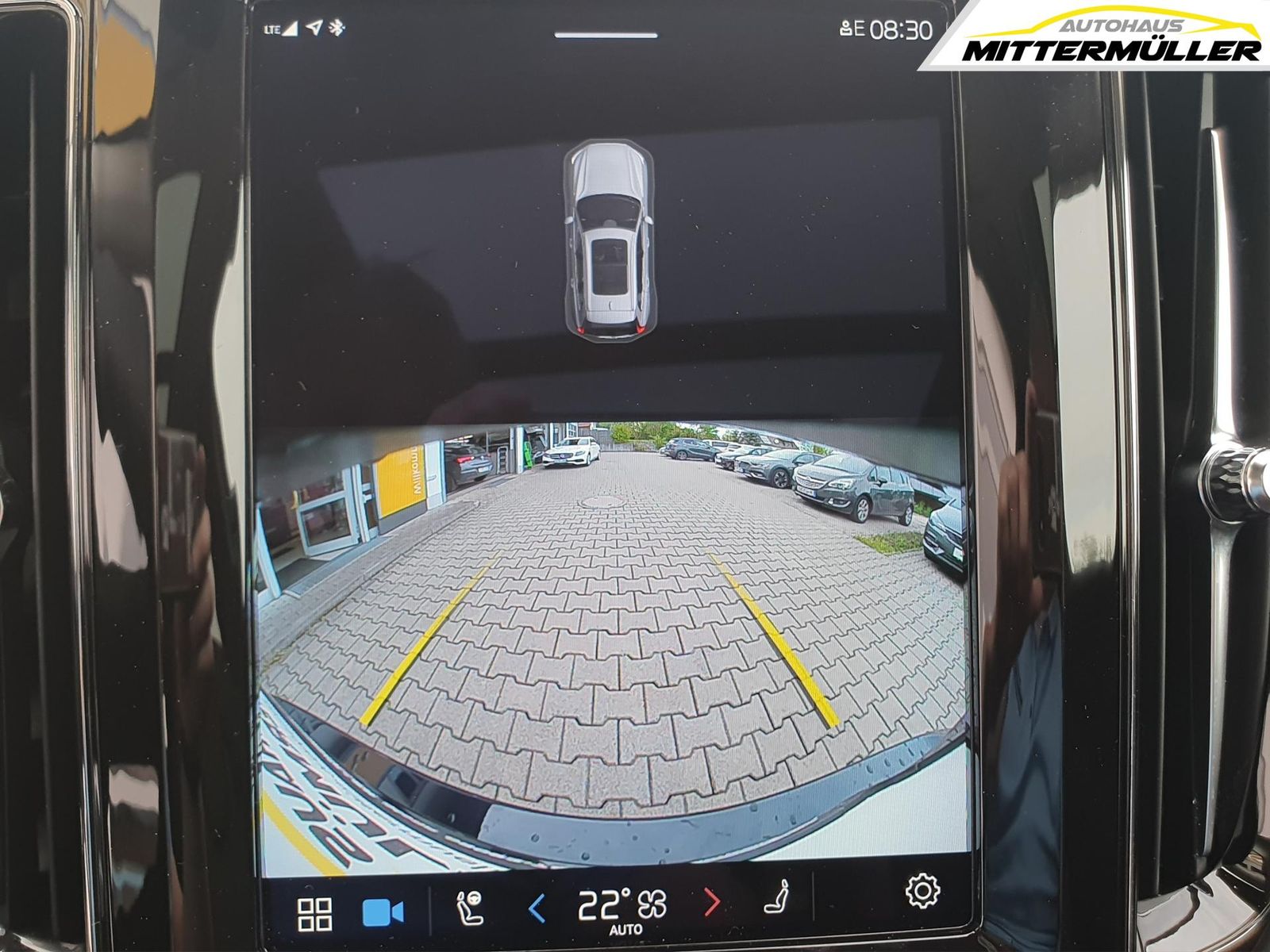 Volvo XC60 Core AWD XC 60 B4 Standheizung AHK