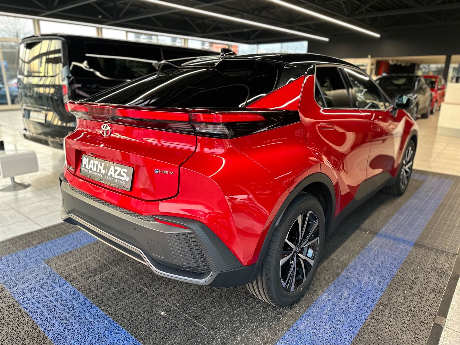 Toyota C-HR Hybrid FWD - Samsaru's Car Outlet