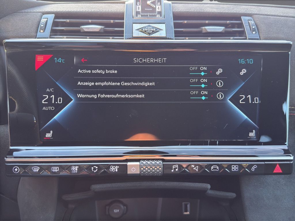 DS Automobiles DS 7 Crossback E-Tense 300 4x4 Performance Line