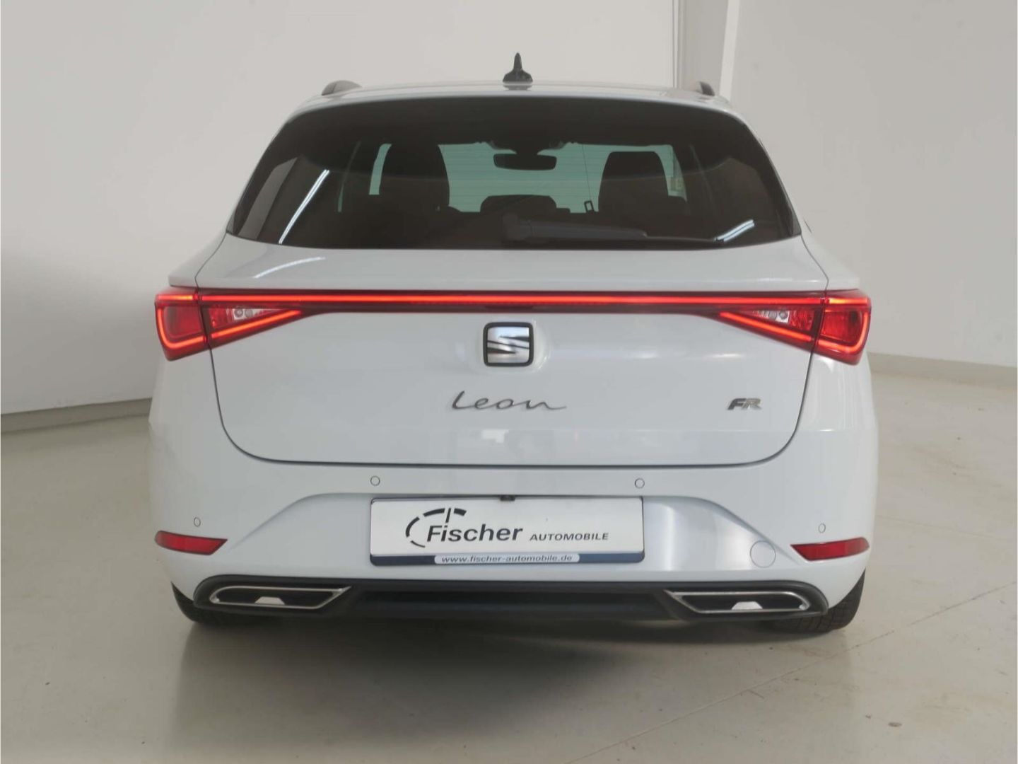 Seat Leon Sportstourer 2.0 TDI DSG FR AHK/NAV/RFK/ACC