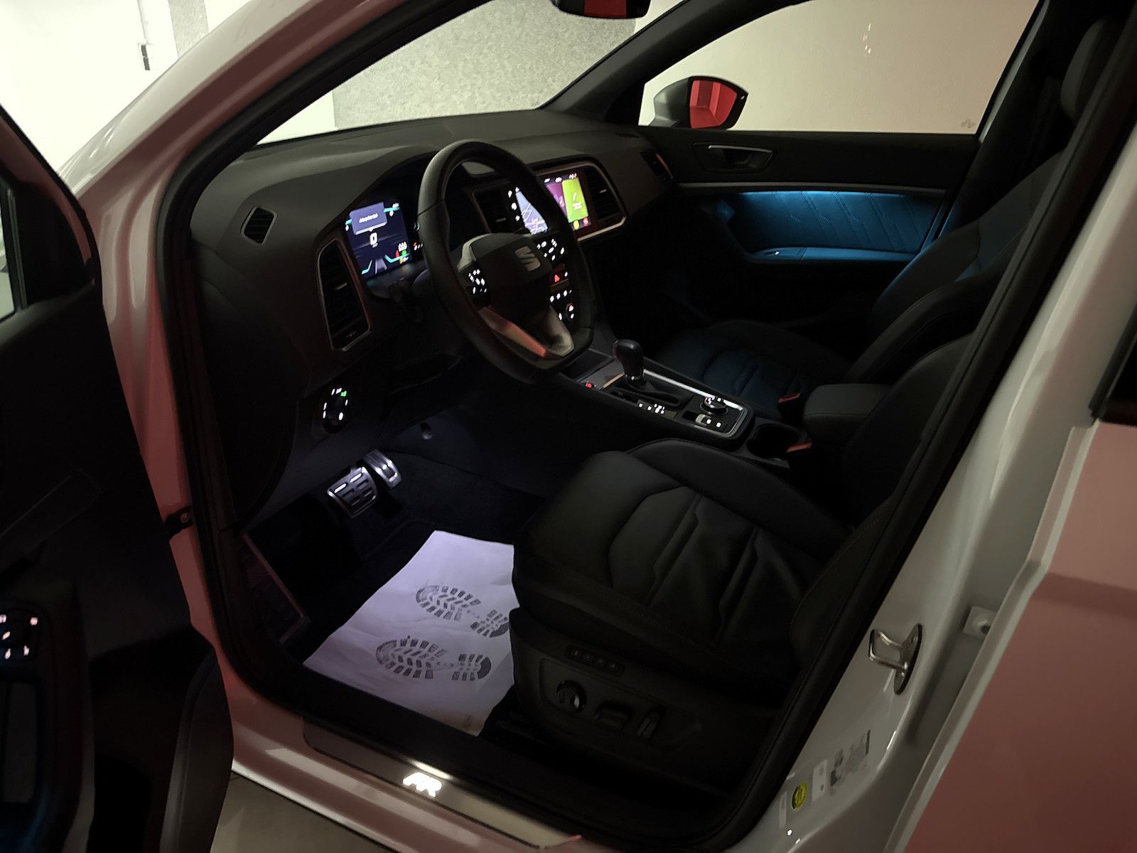 Seat Ateca 2.0 TDI FR Line Sport ACC Leder Mem AHK RC