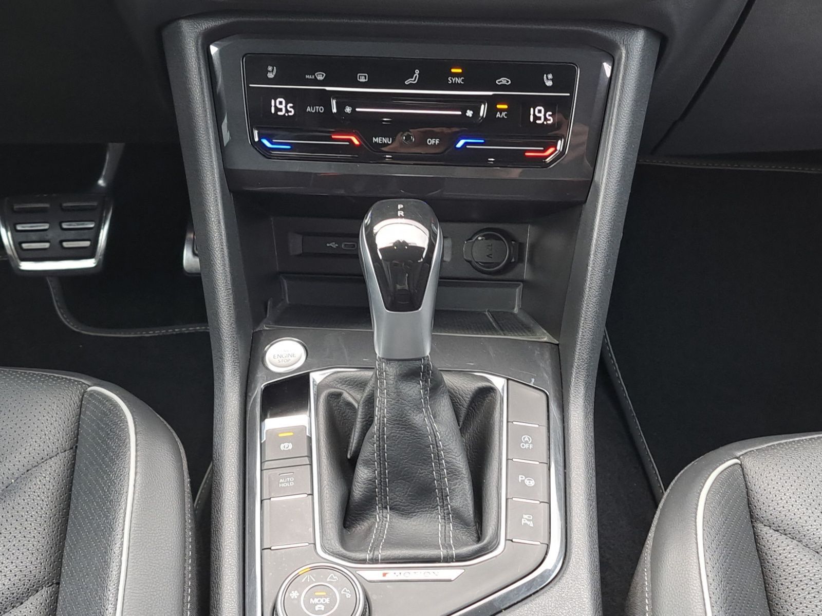 Volkswagen Tiguan Allspace 2.0 TDI R-Line 4M*Matrix*H&K*HuD