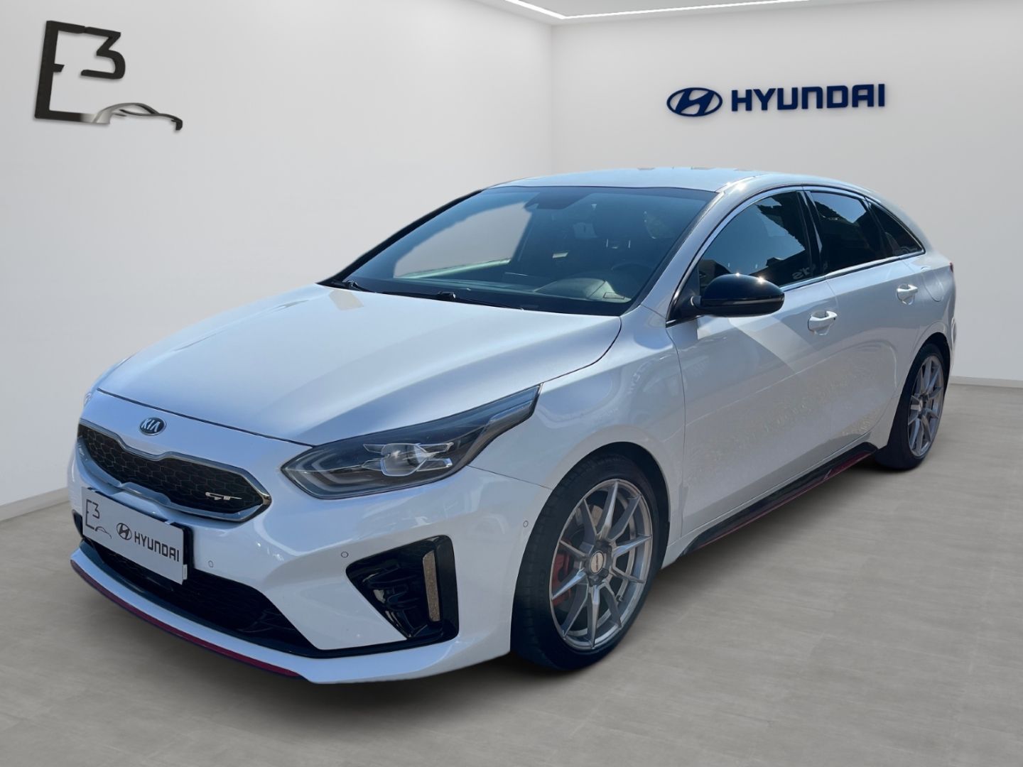 Kia ProCeed 1.6 Turbo GT - Samsaru's Car Outlet