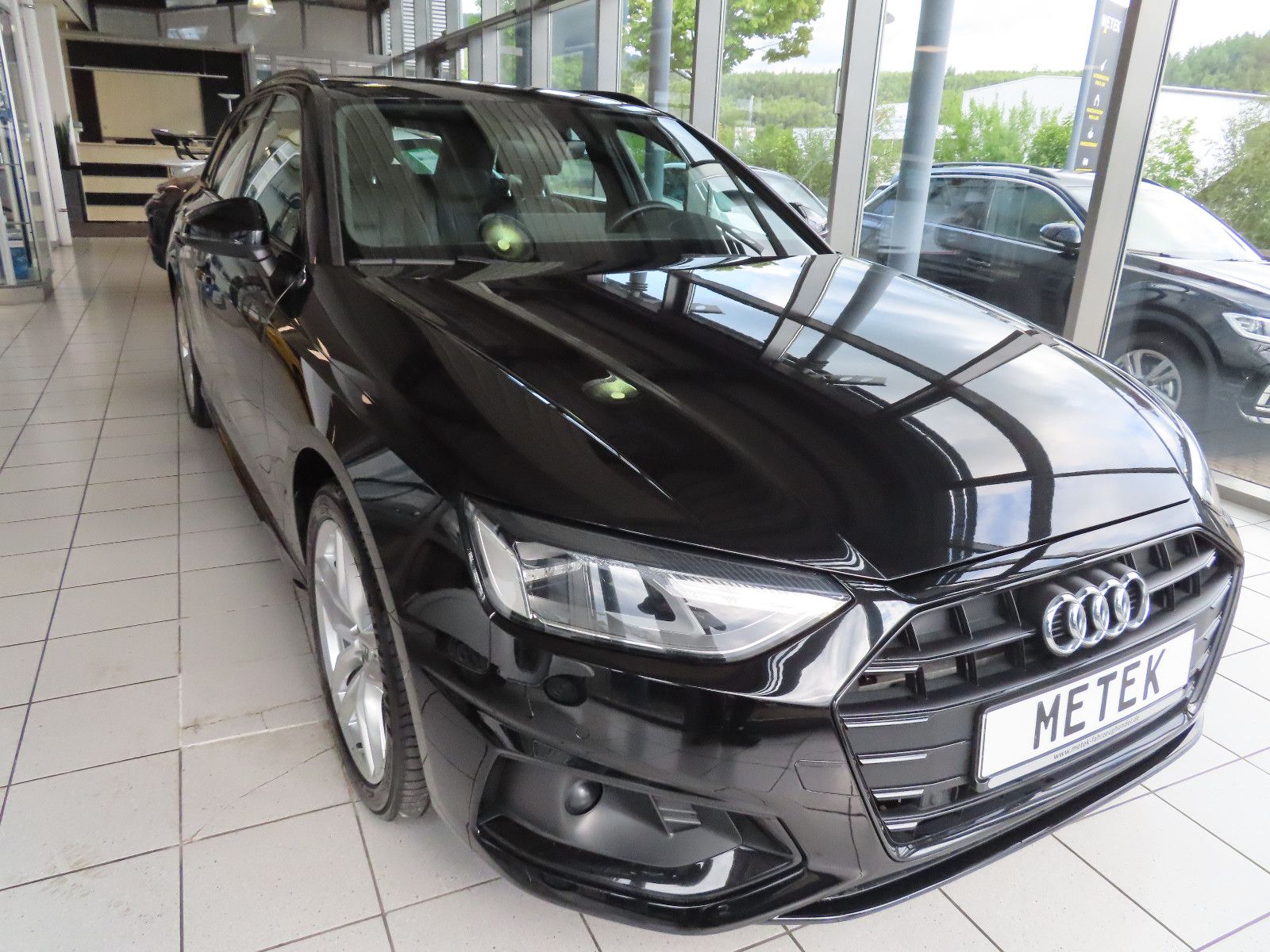 Audi A4 Avant 40 TDI advanced - Samsaru's Car Outlet