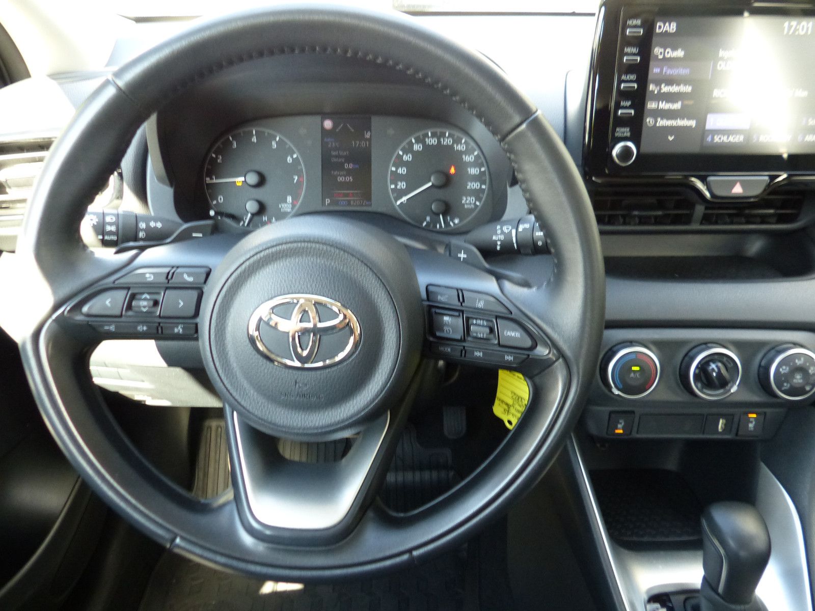 Toyota Yaris 1.5 VVT-iE Automatik Comfort - Samsaru's Car Outlet