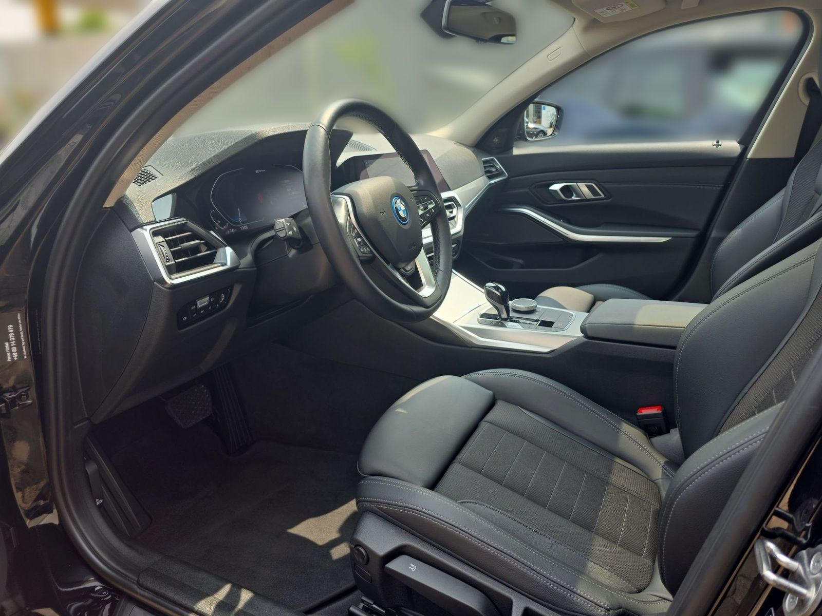 BMW 320e Sport-Line - Samsaru's Car Outlet