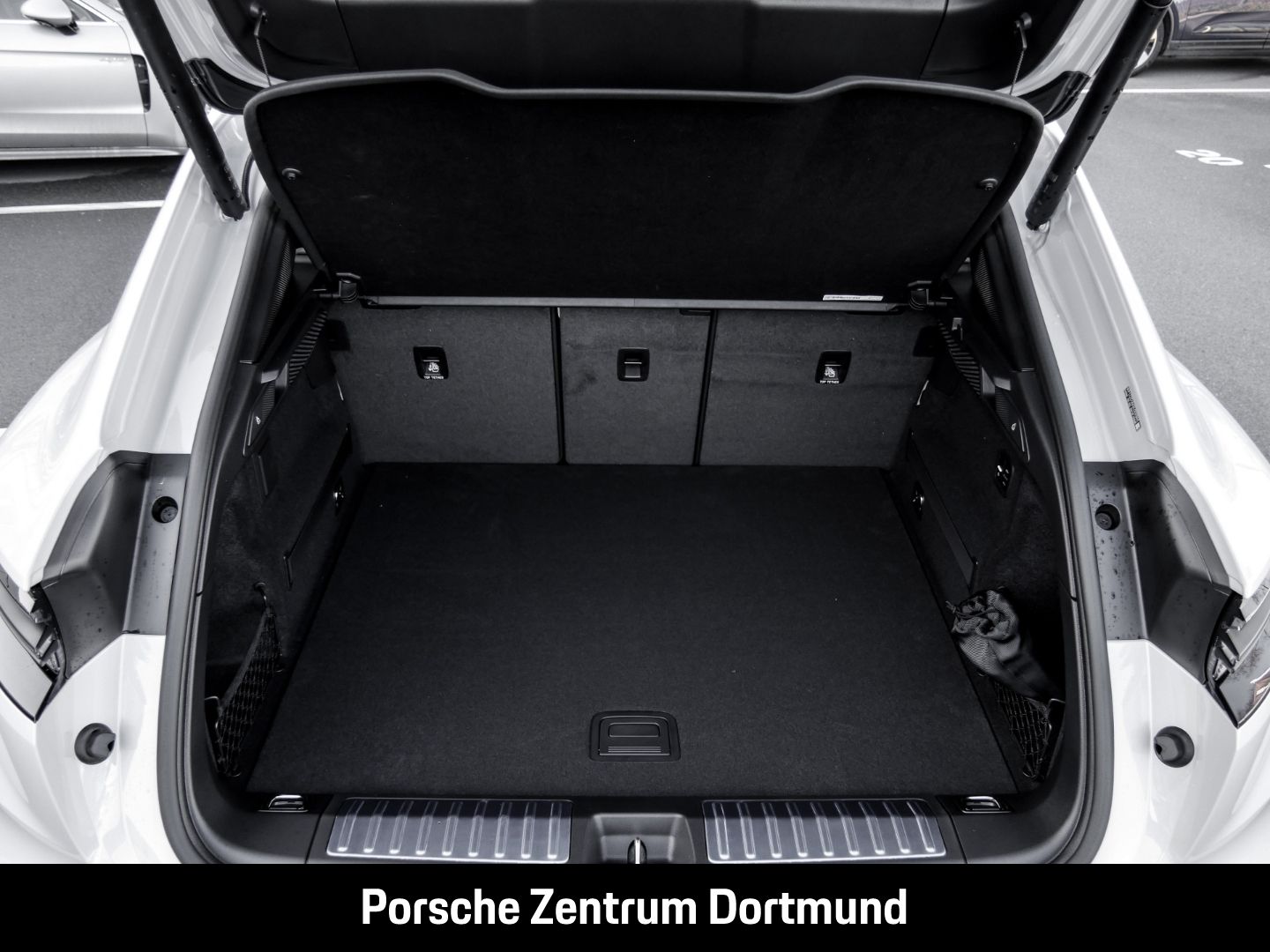 Porsche Macan 4 Surround-View InnoDrive LED-Matrix BOSE