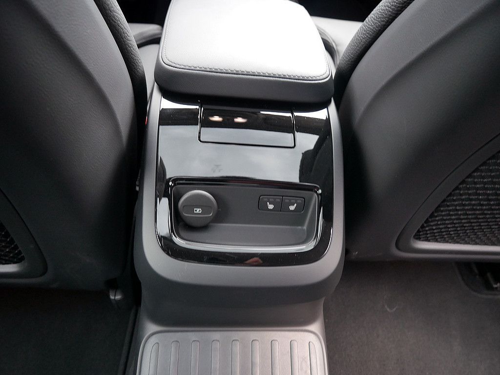 Volvo S60 T8 Twin Engine AWD Ultimate Dark Plug-InE6