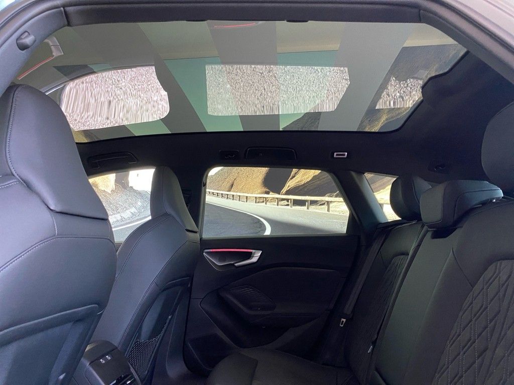 Audi A5 Avant e-hybrid quattro S line 270 kW HUD+360°