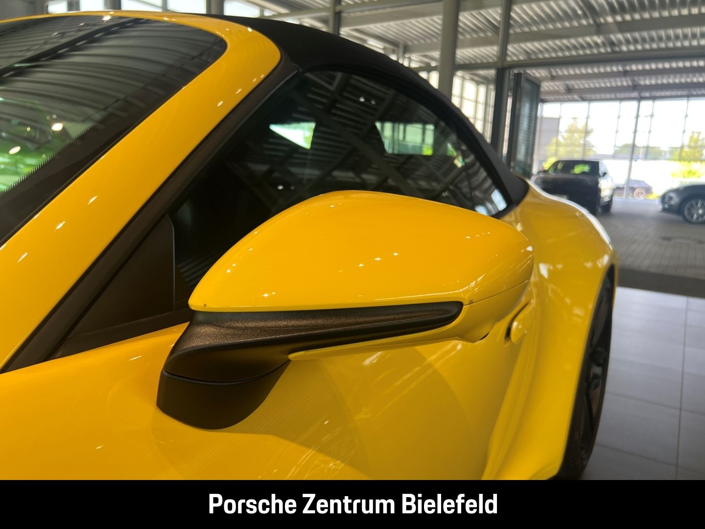 Porsche 992 911 Carrera 4 GTS Cabrio HA-Lenkung LED BOSE