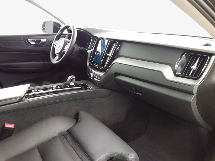 Volvo XC60 B4 D AWD Plus Dark