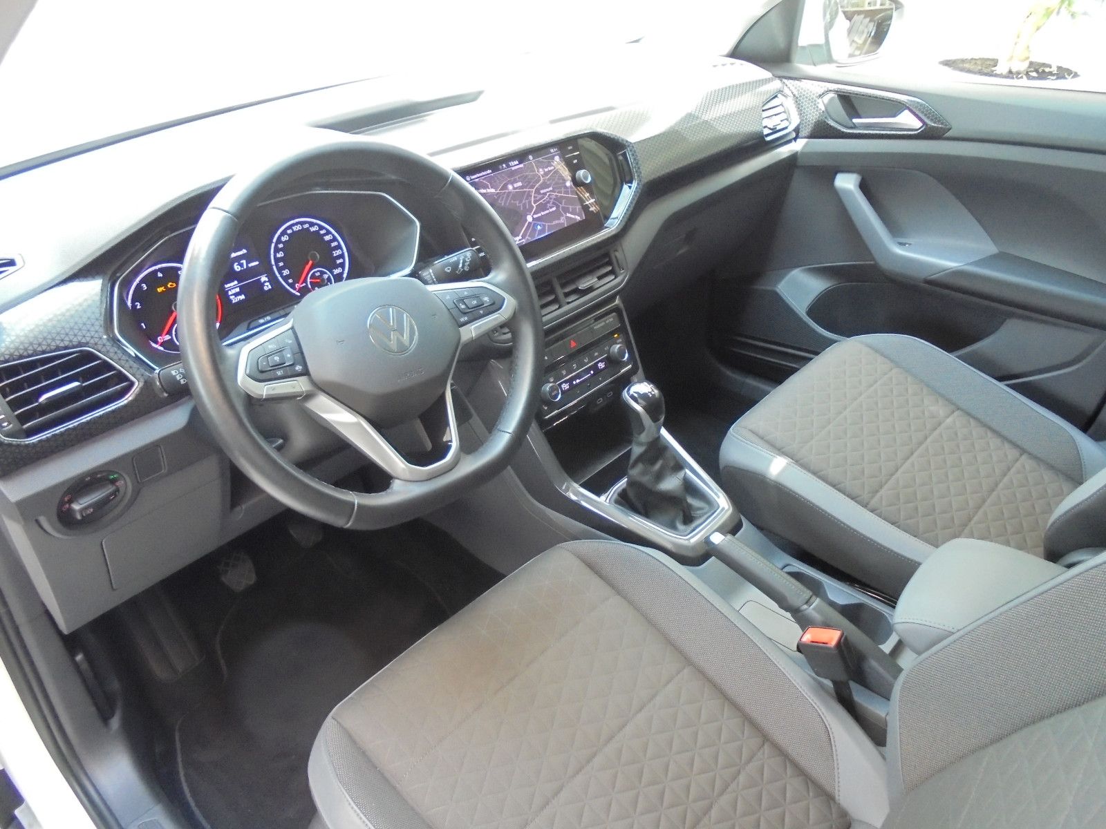 Volkswagen T-Cross Style - Samsaru's Car Outlet