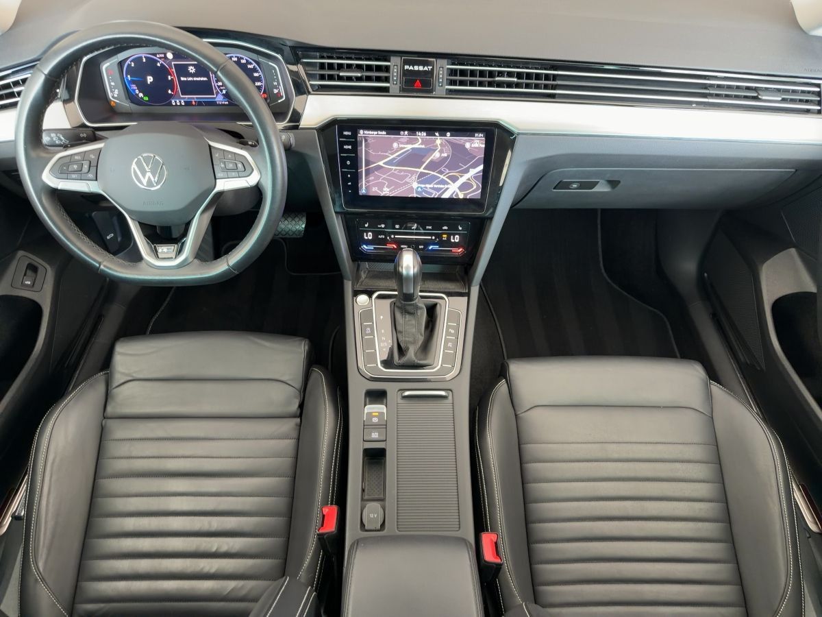 Volkswagen Passat Variant 2.0 TDI 4M R-LINE MATRIX+NAVI+360