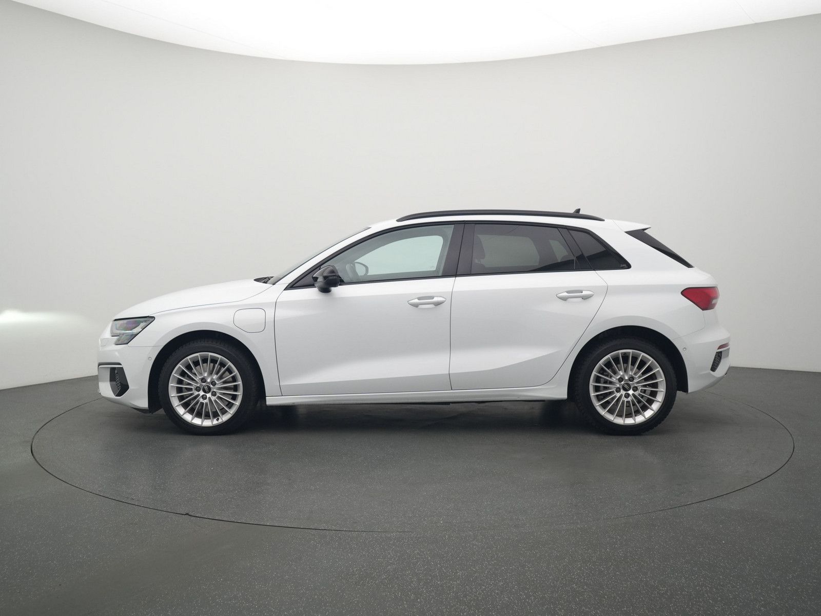 Audi A3 Sportback e advanced S-TRON ACC NAVI VIRT LED
