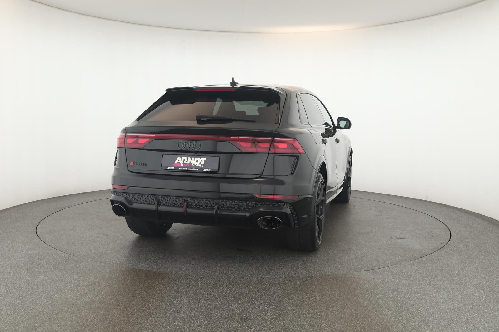 Audi RS Q8 SUV performance Laser Pano Vmax RSAbgas 23