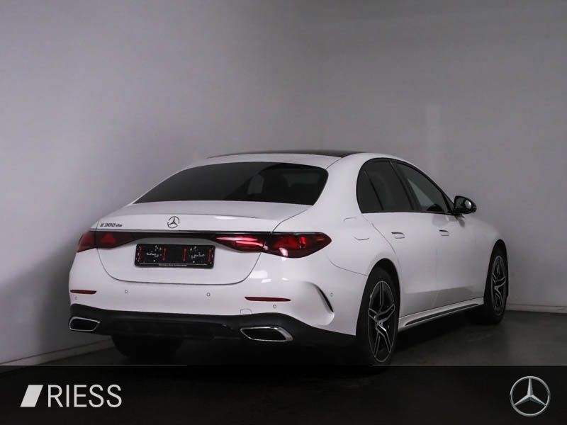 Mercedes-Benz E 300 de AMG Sport - Samsaru's Car Outlet
