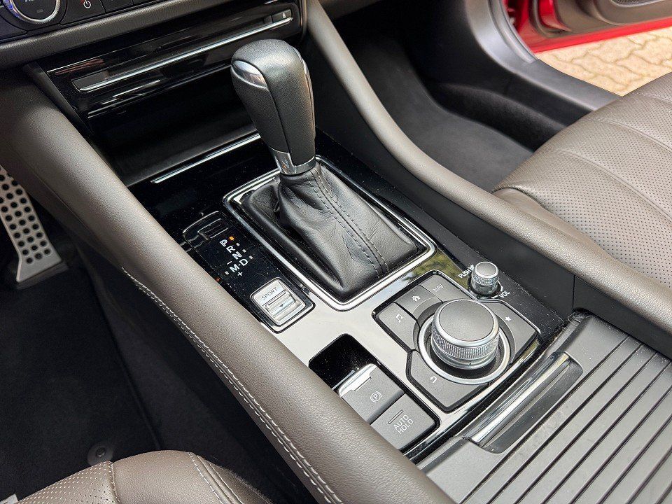 Mazda 6 Kombi SKYACTIV-G 194 AT Sports-Line Plus-P./GS