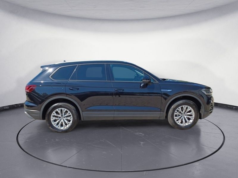 Volkswagen Touareg 3.0 V6 TDI 4Motion - Samsaru's Car Outlet