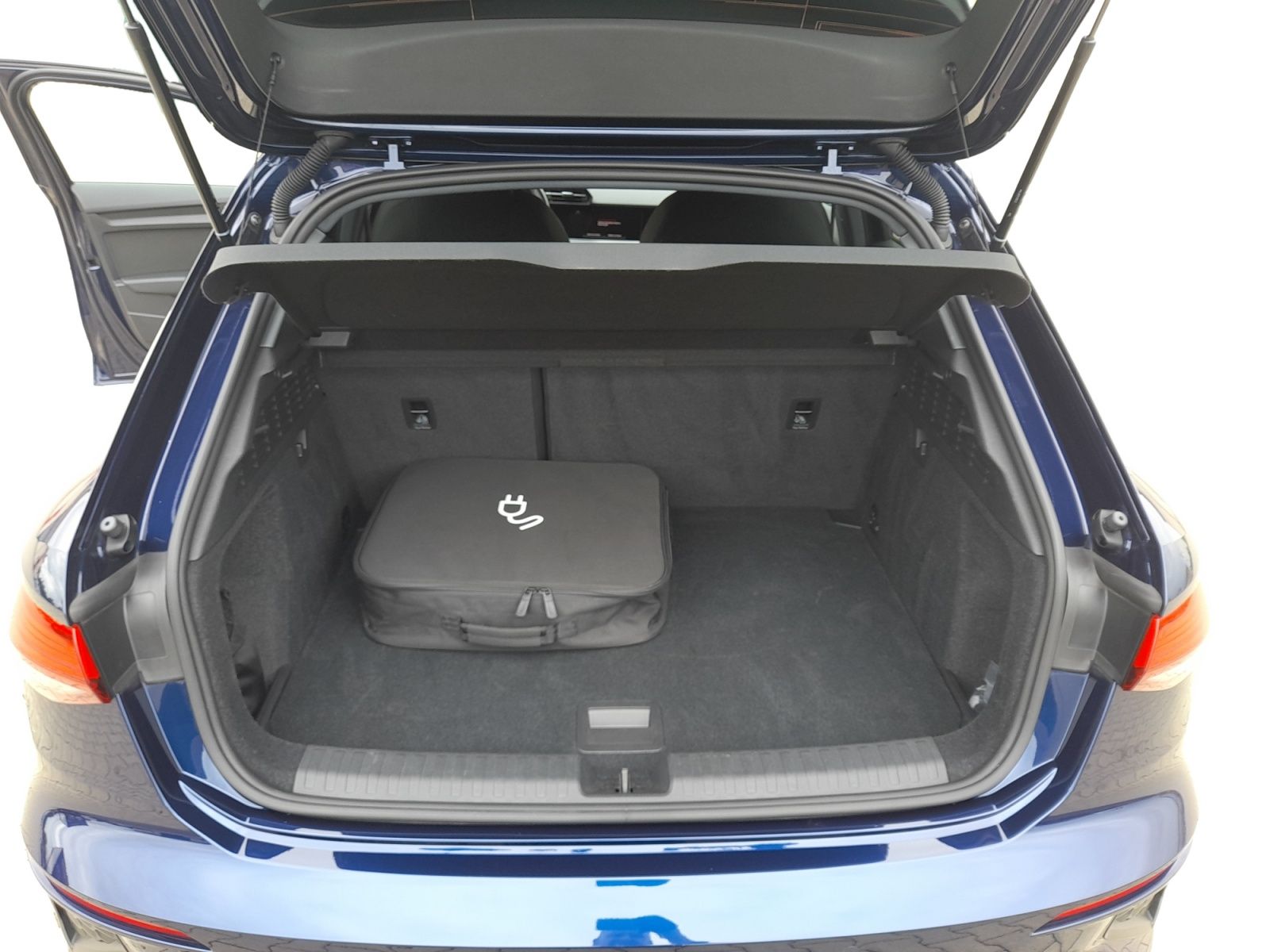 Audi A3 Sportback 45 TFSI e S-Line - Samsaru's Car Outlet