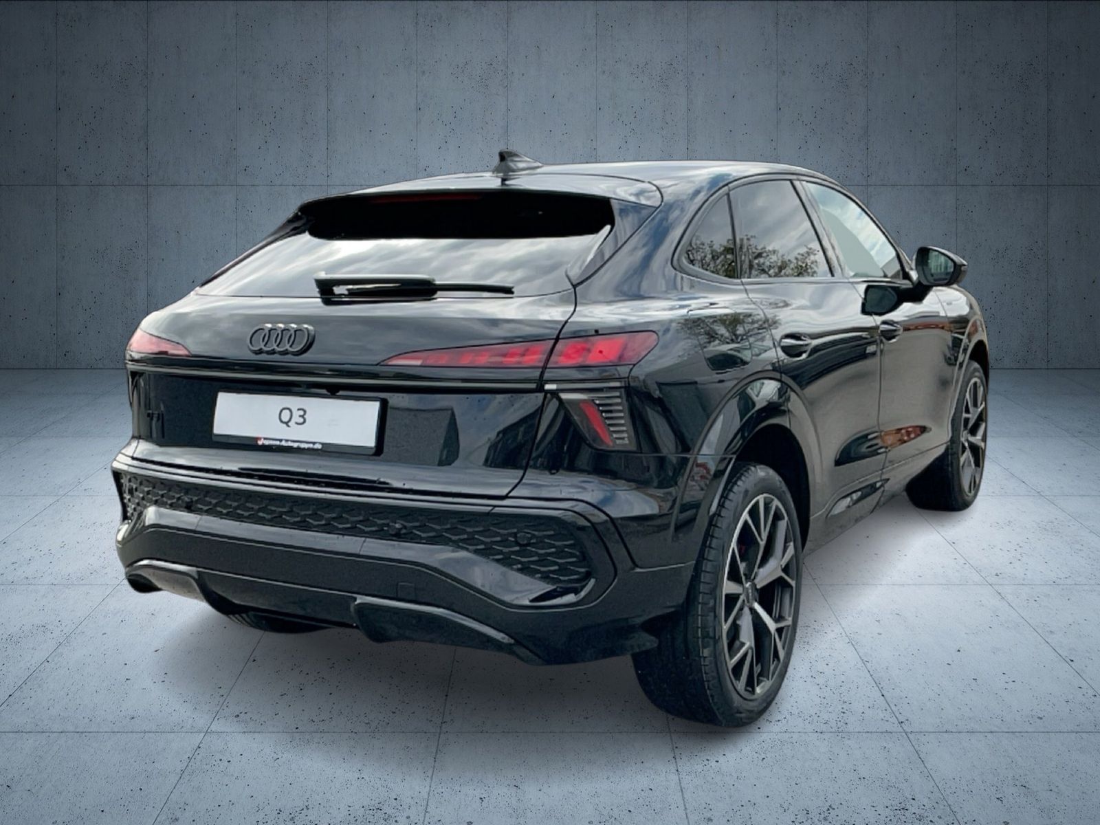 Audi Q3 Sportback e-hybrid S tr S line HUD PANO Matri