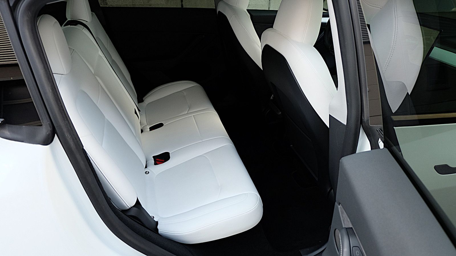 Tesla Model Y Performance Dual Motor AWD, LM 21"