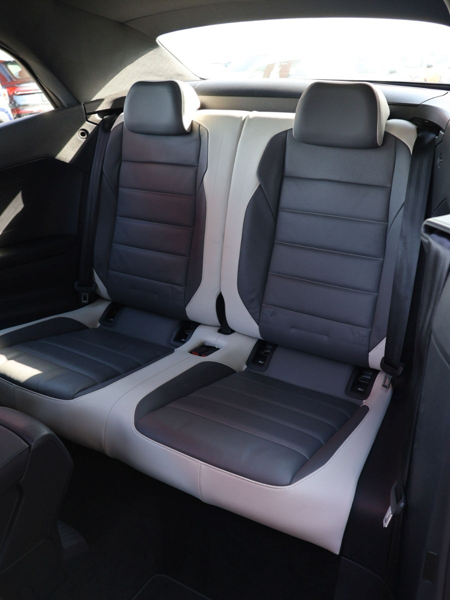 Volkswagen T-Roc Style - Samsaru's Car Outlet