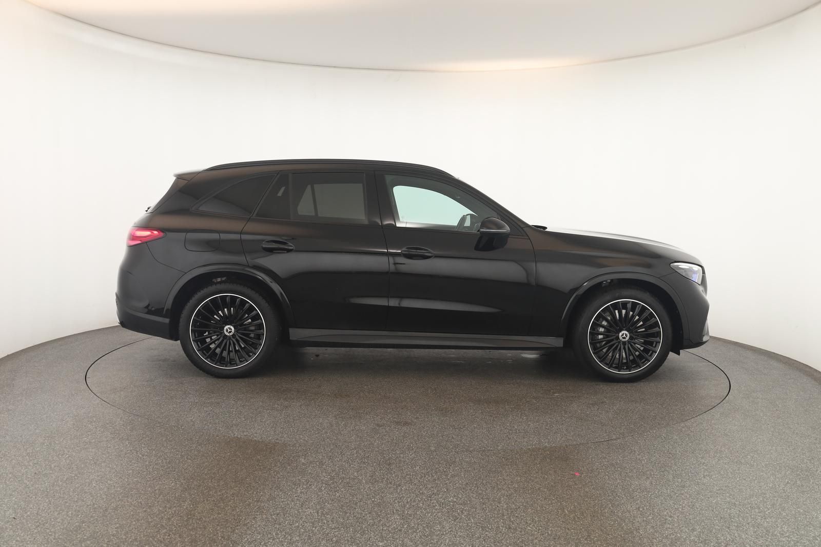 Mercedes-Benz GLC 300 d 4M AMG Advanced Night DIGITAL Pano AHK