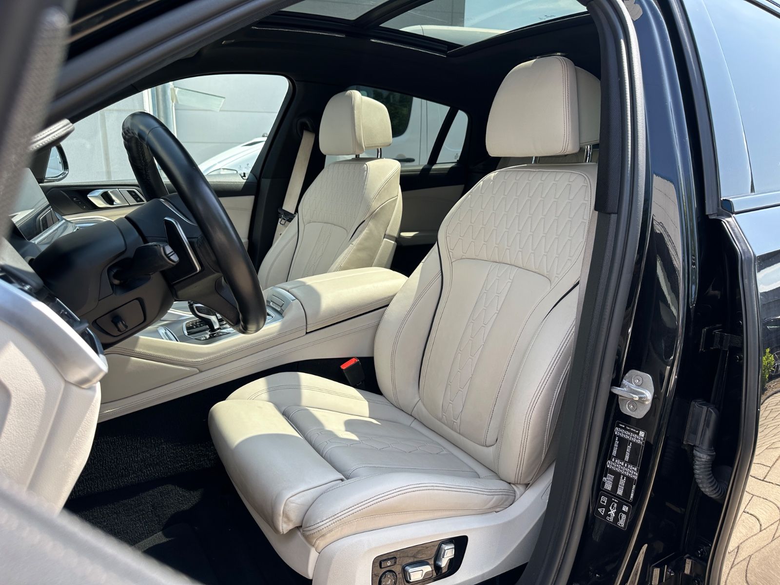 BMW X6 xDrive30d M Sport - Samsaru's Car Outlet