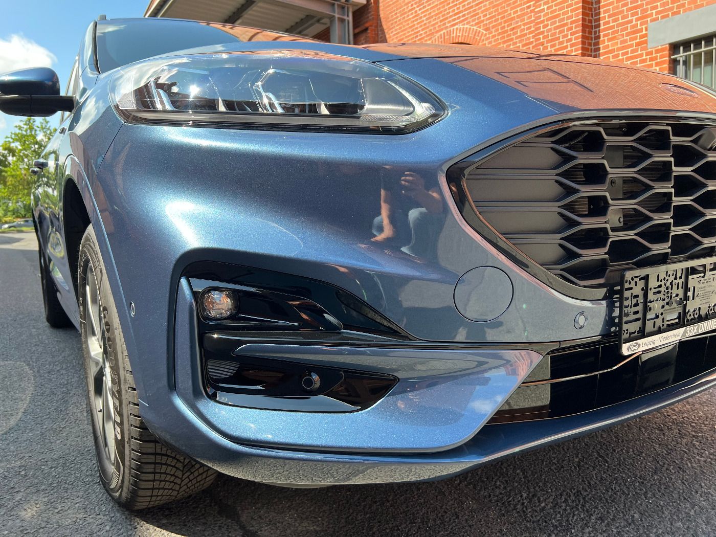 Ford KUGA ST-Line X - Samsaru's Car Outlet