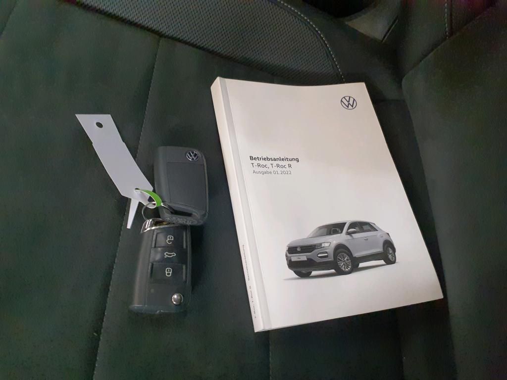 Volkswagen T-Roc Style 1.5 TSI - Samsaru's Car Outlet