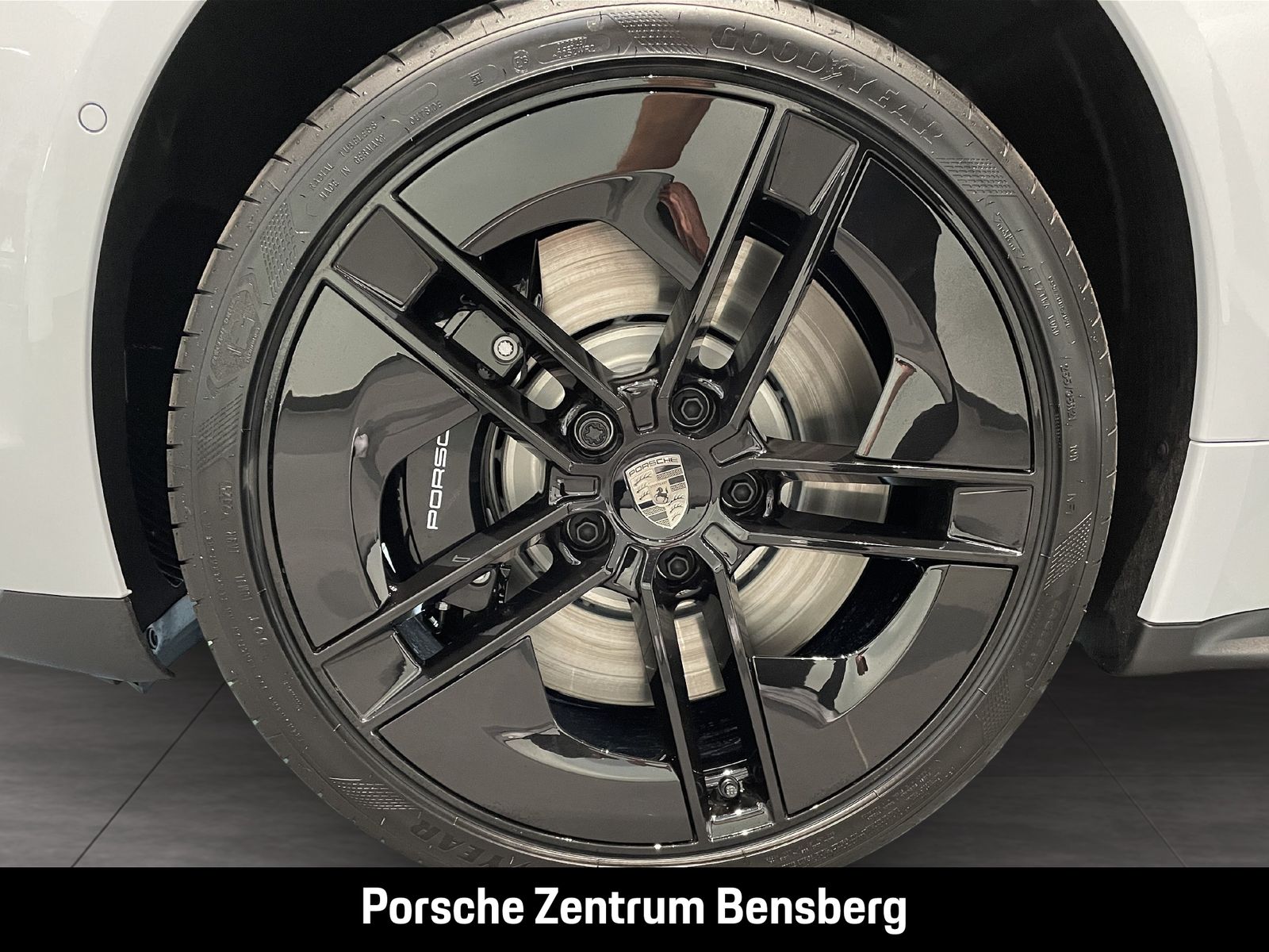 Porsche Taycan Turbo