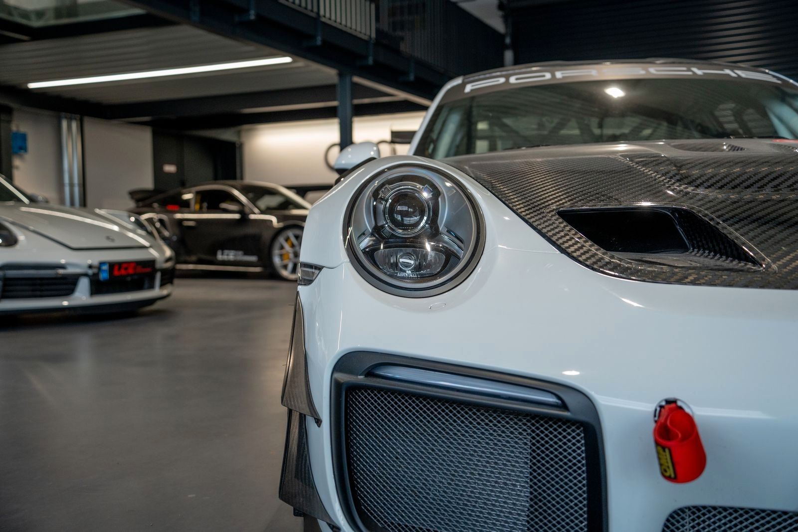 Porsche GT2 RS Clubsport - Samsaru's Car Outlet
