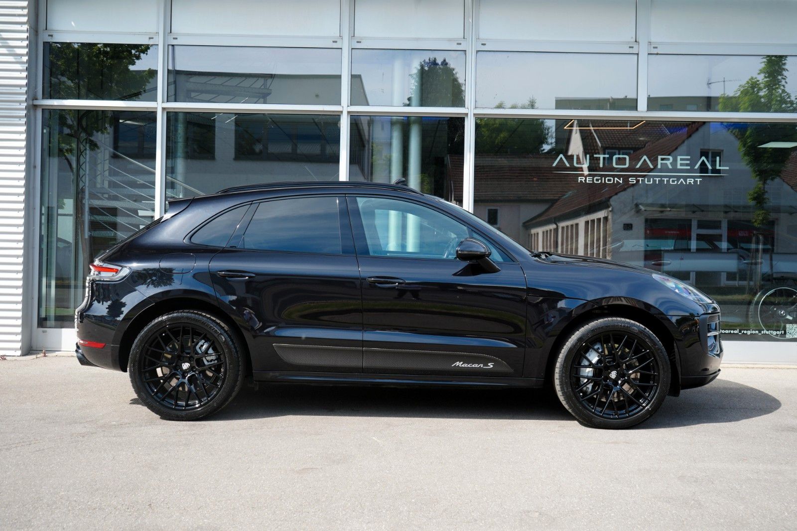 Porsche Macan S - Samsaru's Car Outlet