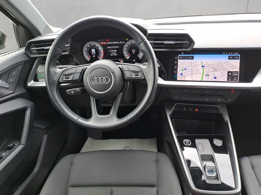 Audi A3 35 TFSI Sportback S tronic S line Navi * LED