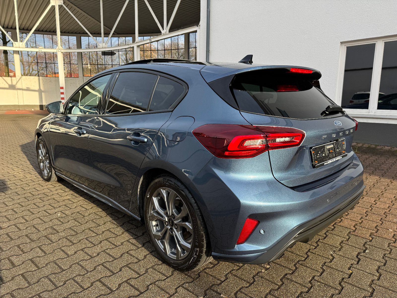 Ford Focus Aut. ST-Line X PANO/AHK/MATRIX/NAVI/KAMERA