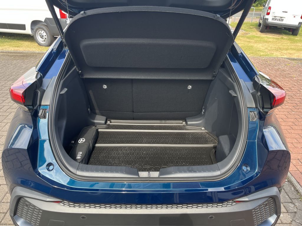 Toyota C-HR 2.0 Hybrid Team Deutschland ( Vorführwagen)