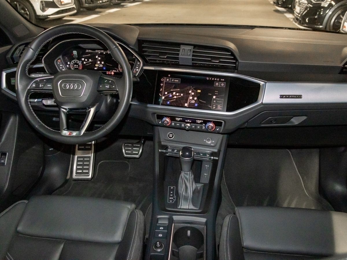 Audi Q3 Sportback 45 TFSI q S line Edition - Samsaru's Car Outlet