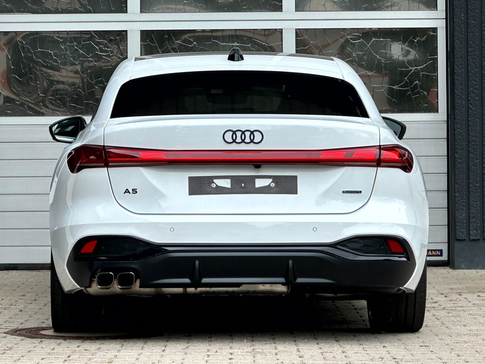 Audi A5 LIMOUSINE QUATTRO S-LINE B&Q DISPLAY AHK FULL