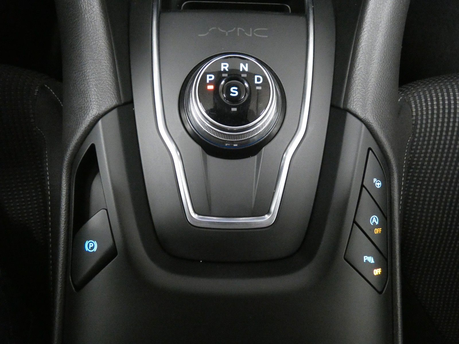 Ford Mondeo 2.0 Titanium - Samsaru's Car Outlet