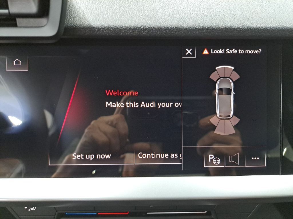 Audi A3 35 TFSI Sportback S tronic NAVI SHZ PDC ACC