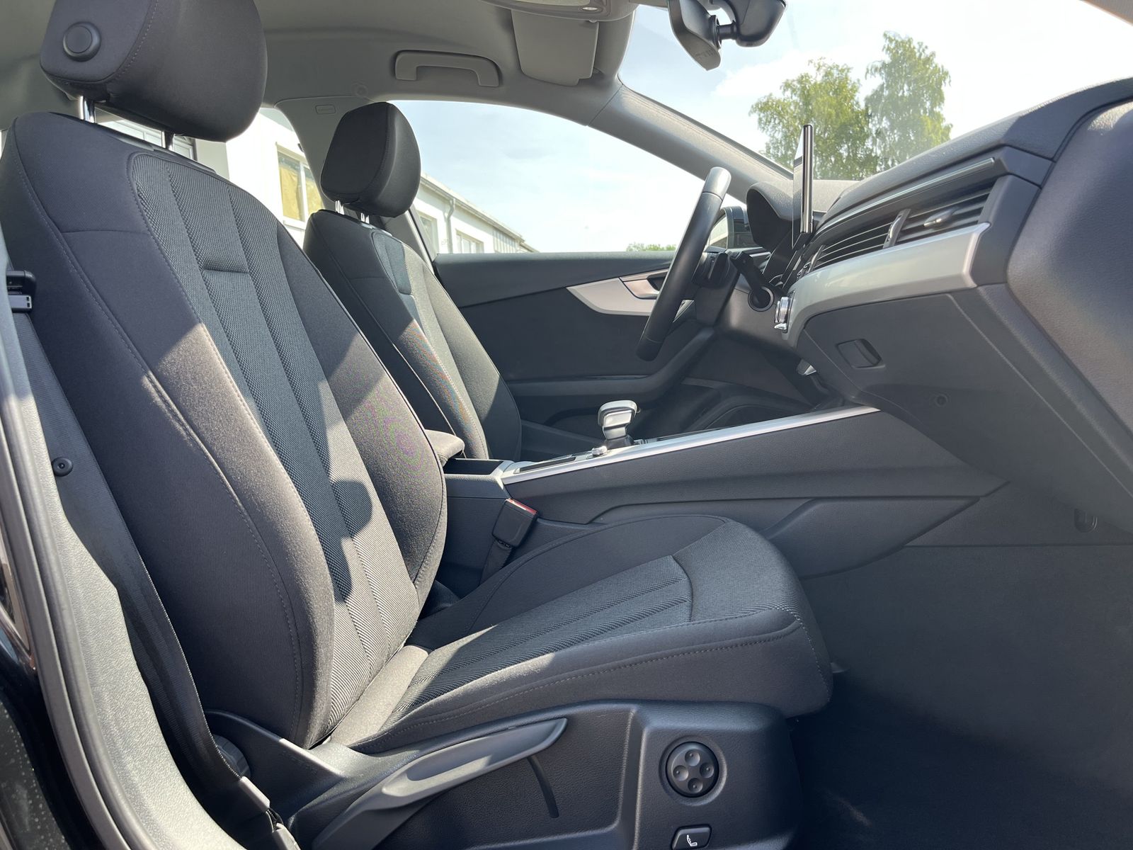 Audi A4 Avant 35 TDI S tronic advanced Blackline - Samsaru's Car Outlet