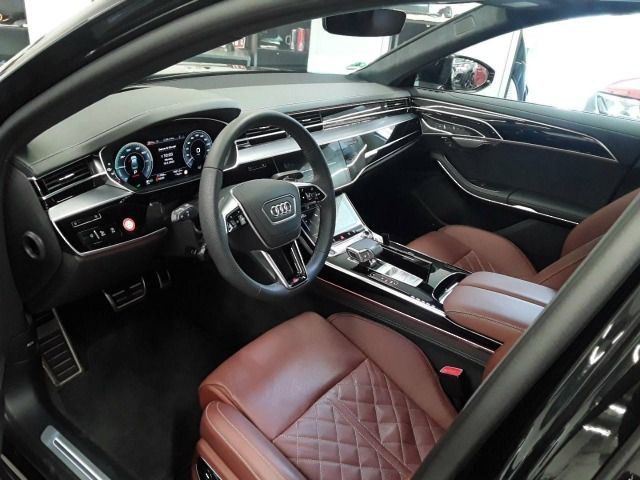 Audi A8 L 60 TFSIe quattro S-line - Samsaru's Car Outlet
