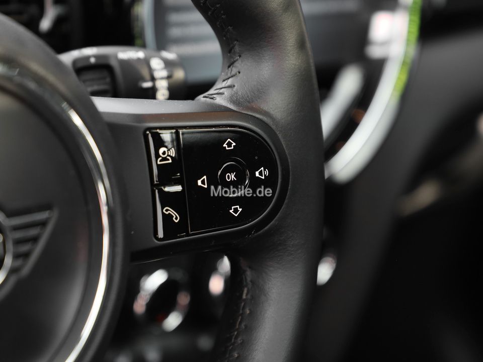 MINI One MINI Yours - Samsaru's Car Outlet