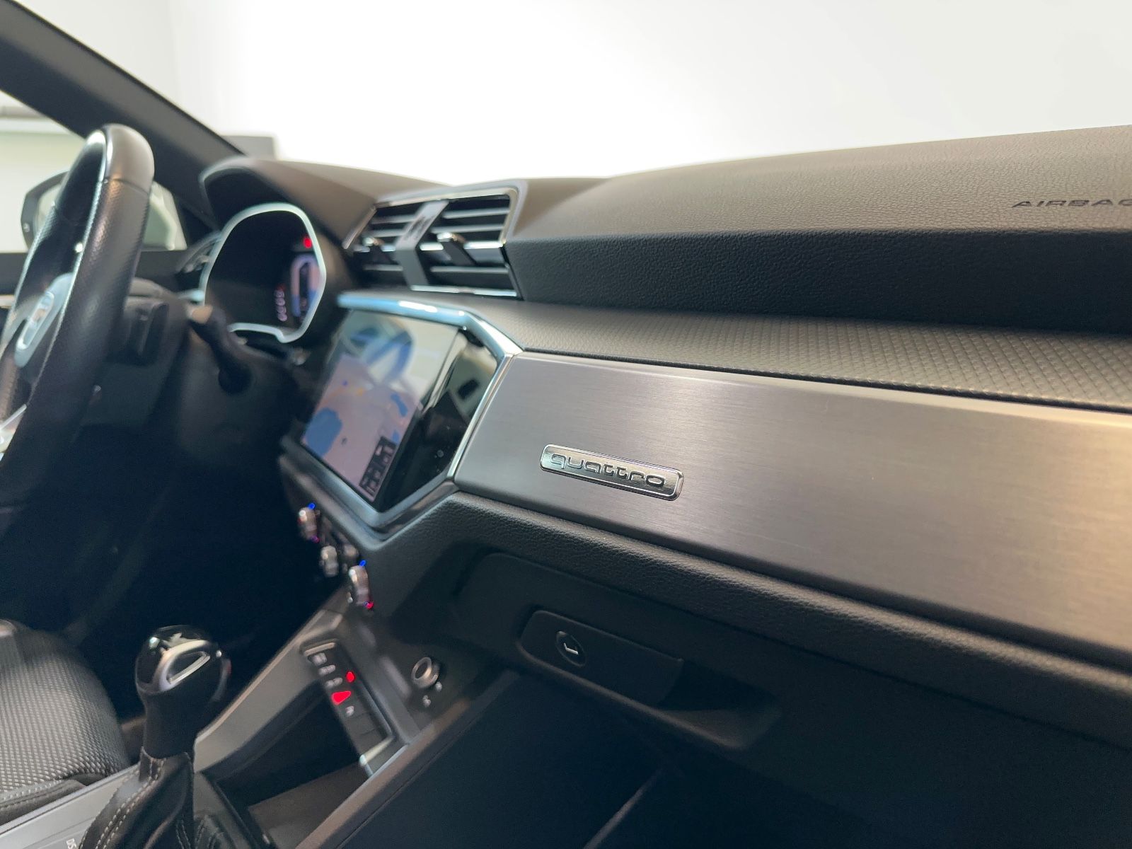 Audi Q3 Sportback 45 TFSI quattro S line - Samsaru's Car Outlet